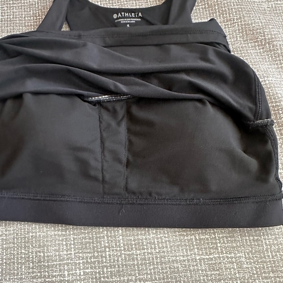 Athleta Black Sports Bra with removable Pads size small - Picture 4 of 7